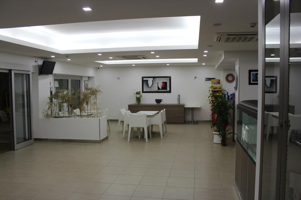 Hotel Poseidon Corigliano Calabro Ngoại thất bức ảnh