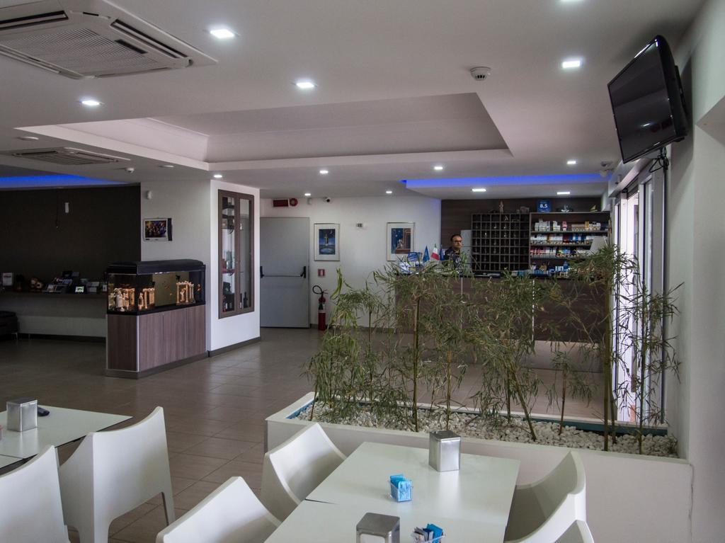 Hotel Poseidon Corigliano Calabro Ngoại thất bức ảnh